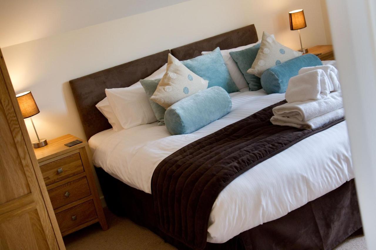 Skylark Sleeps 8 Private Hot Tub & Dogs Welcome Nr Padstow, Resort Pool Bar & Watersports Сент-Колумб-Мейджор Экстерьер фото