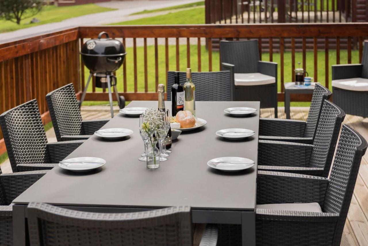 Skylark Sleeps 8 Private Hot Tub & Dogs Welcome Nr Padstow, Resort Pool Bar & Watersports Сент-Колумб-Мейджор Экстерьер фото